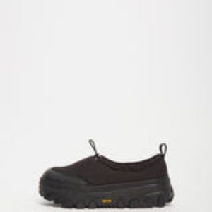 Vibram Padded Slip Ons